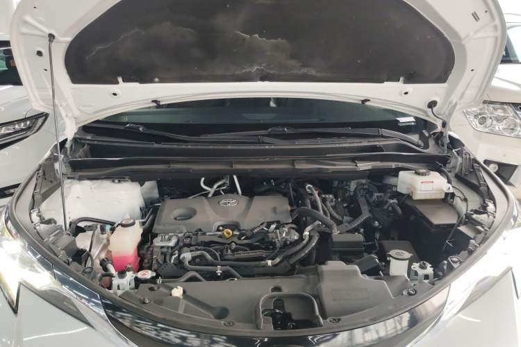 Used Toyota SIENNA 2021 2.5L Hybrid Comfort Edition Engine Bay