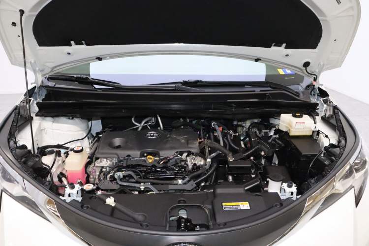 Used Toyota SIENNA 2021 2.5L Hybrid Comfort Edition Engine Bay