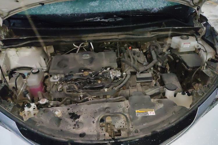 Used Toyota SIENNA 2021 2.5L Hybrid Luxury Edition Engine Bay