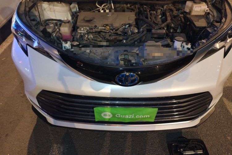 Used Toyota SIENNA 2021 2.5L Hybrid Luxury Edition Engine Bay