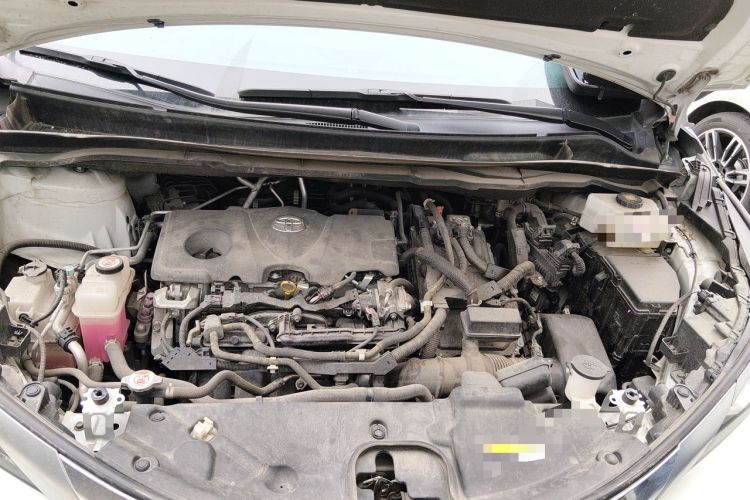 Used Toyota SIENNA 2021 2.5L Hybrid Premium Edition Engine Bay