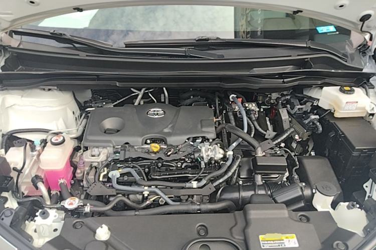 Used Toyota SIENNA 2021 2.5L Hybrid Platinum Edition Engine Bay