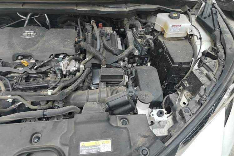 Used Toyota SIENNA 2021 2.5L Hybrid Comfort Edition Engine Bay Left
