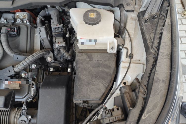 Used Toyota SIENNA 2021 2.5L Hybrid Ultimate Edition Engine Bay Left