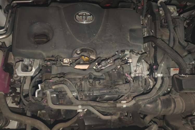 Used Toyota SIENNA 2021 2.5L Hybrid Comfort Edition Engine Bay