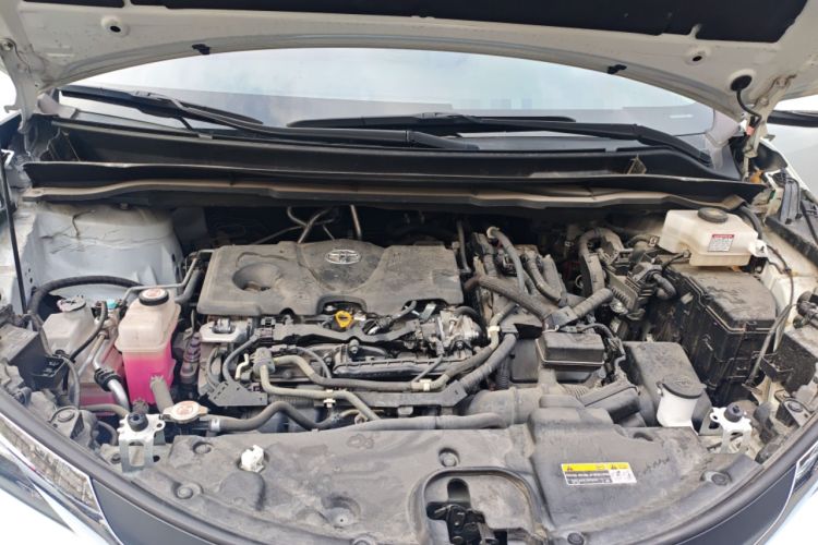 Used Toyota SIENNA 2021 2.5L Hybrid Comfort Edition Engine Bay