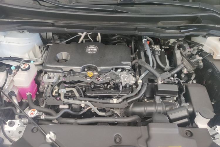 Used Toyota SIENNA 2021 2.5L Hybrid Premium Edition Engine Bay
