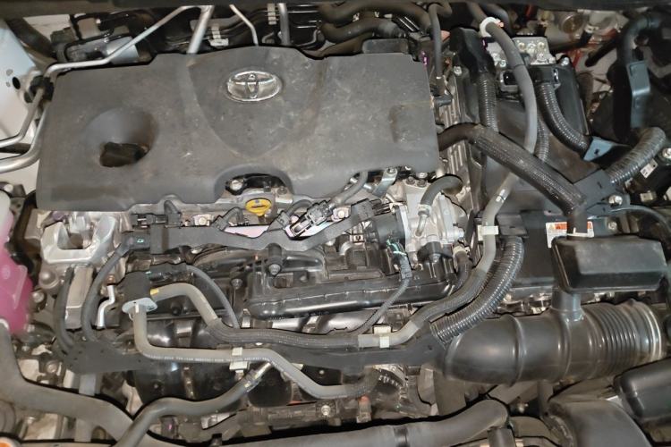 Used Toyota SIENNA 2021 2.5L Hybrid Ultimate Edition Engine Bay