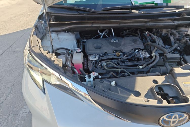 Used Toyota SIENNA 2021 2.5L Hybrid Comfort Edition Engine Bay Right
