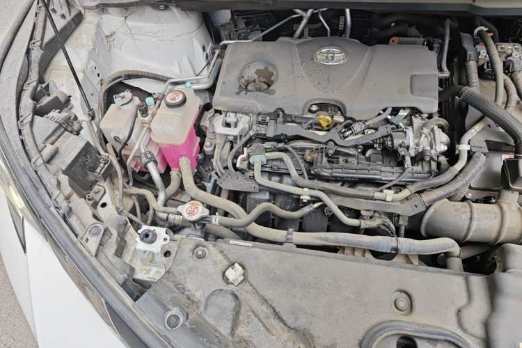 Used Toyota SIENNA 2021 2.5L Hybrid Comfort Edition Engine Bay Right