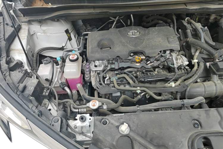 Used Toyota SIENNA 2021 2.5L Hybrid Comfort Edition Engine Bay Right