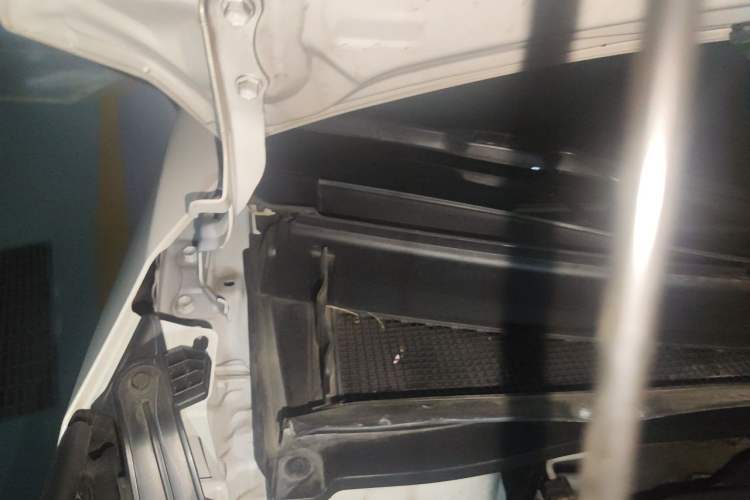 Used Toyota SIENNA 2021 2.5L Hybrid Comfort Edition Engine Bay Right