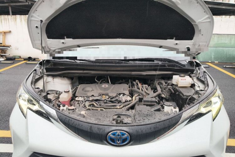 Used Toyota SIENNA 2021 2.5L Hybrid Comfort Edition Engine Bay