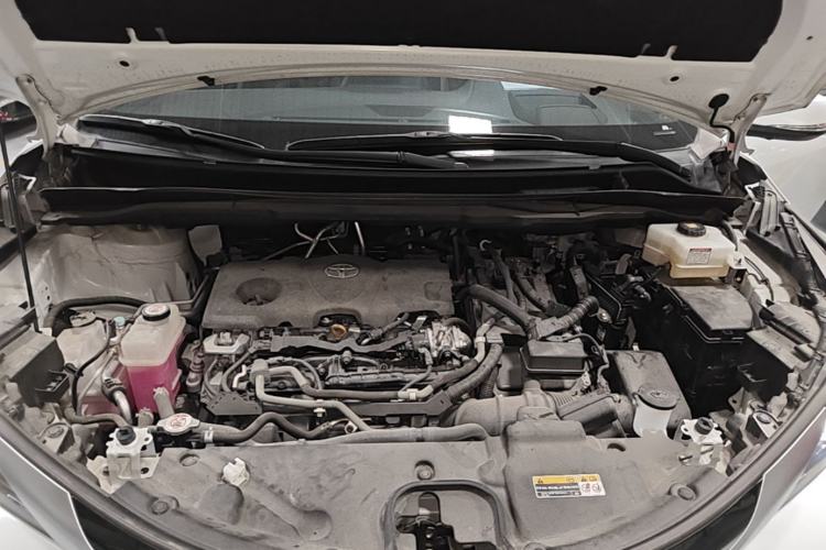 Used Toyota SIENNA 2021 2.5L Hybrid Platinum Edition Engine Bay