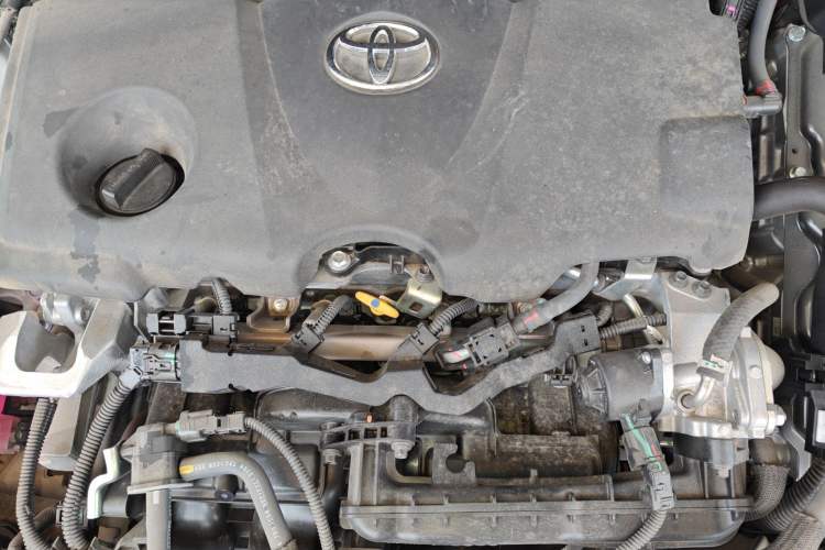 Used Toyota SIENNA 2021 2.5L Hybrid Ultimate Edition Engine Bay