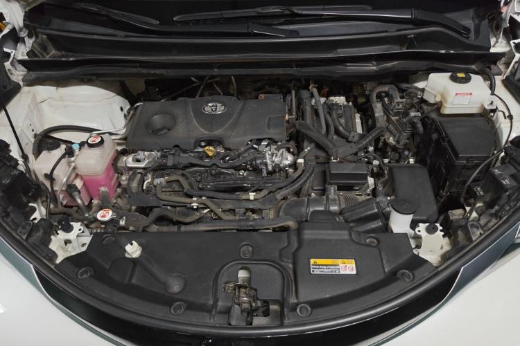 Used Toyota SIENNA 2021 2.5L Hybrid Premium Edition Engine Bay