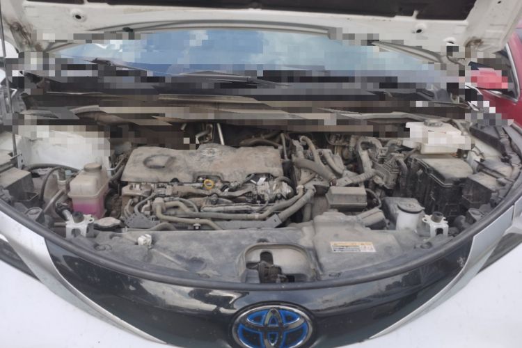 Used Toyota SIENNA 2021 2.5L Hybrid Platinum Edition Engine Bay