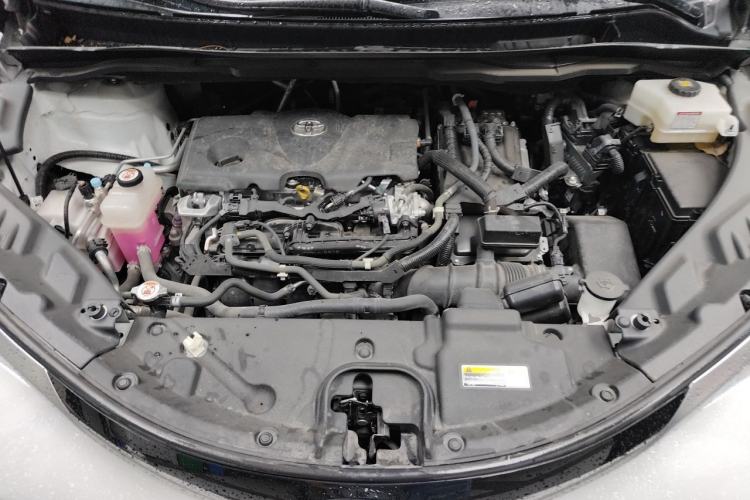 Used Toyota SIENNA 2021 2.5L Hybrid Luxury Edition Engine Bay
