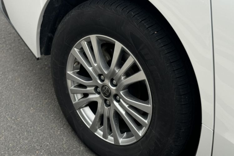 Used Toyota SIENNA 2021 2.5L Hybrid Comfort Edition Exterior 1