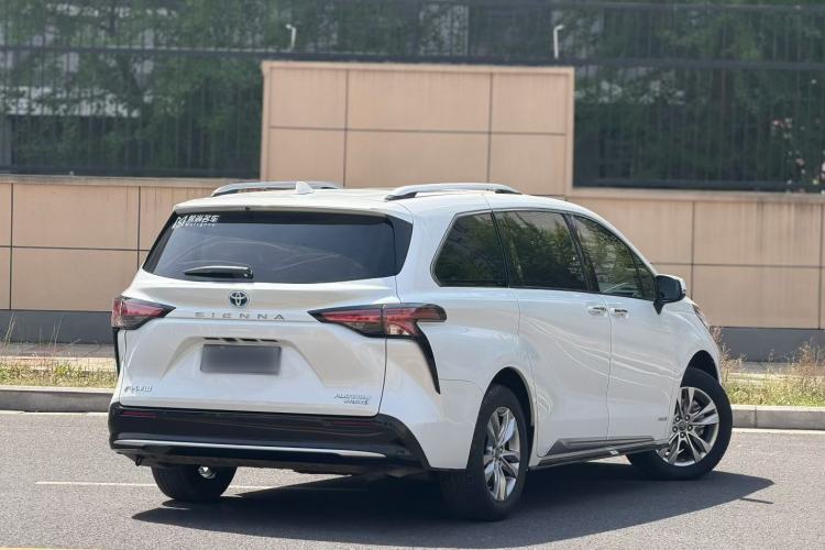 Used Toyota SIENNA 2021 2.5L Hybrid Platinum Edition Exterior 1