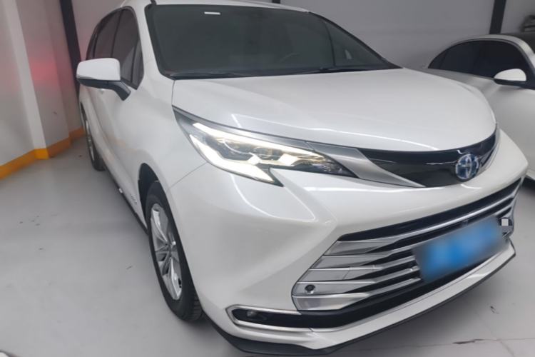 Used Toyota SIENNA 2021 2.5L Hybrid Platinum Edition Exterior 1