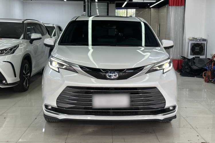 Used Toyota SIENNA 2021 2.5L Hybrid Ultimate Edition Exterior 1