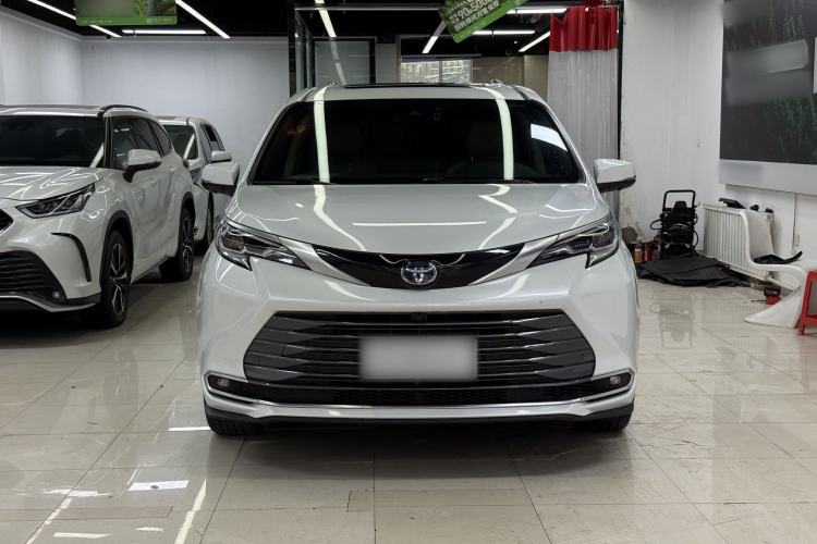Used Toyota SIENNA 2021 2.5L Hybrid Ultimate Edition Exterior 1