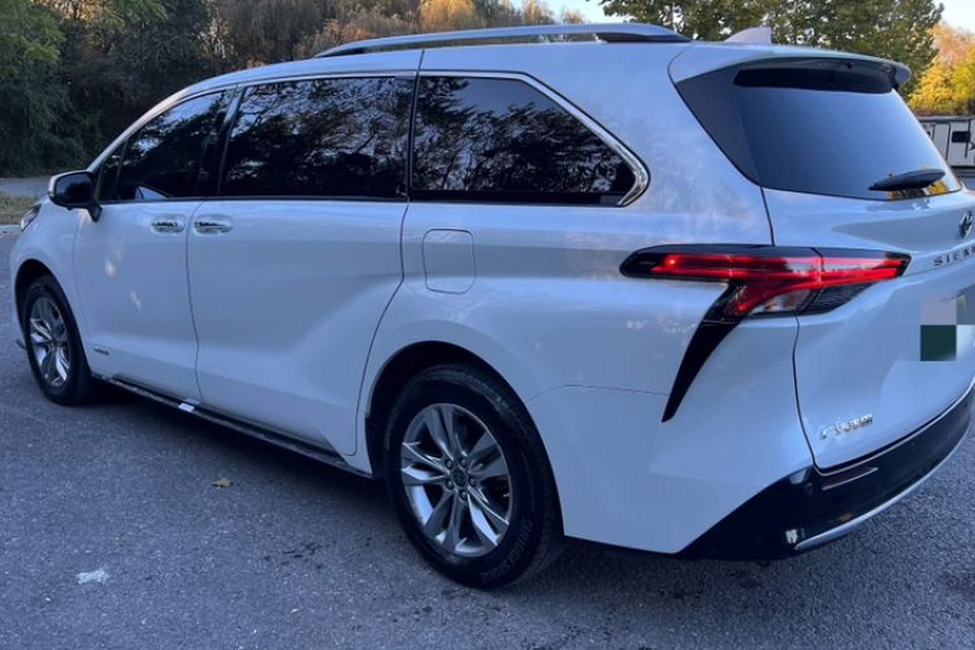 Used Toyota SIENNA 2021 2.5L Hybrid Ultimate Edition Exterior 1