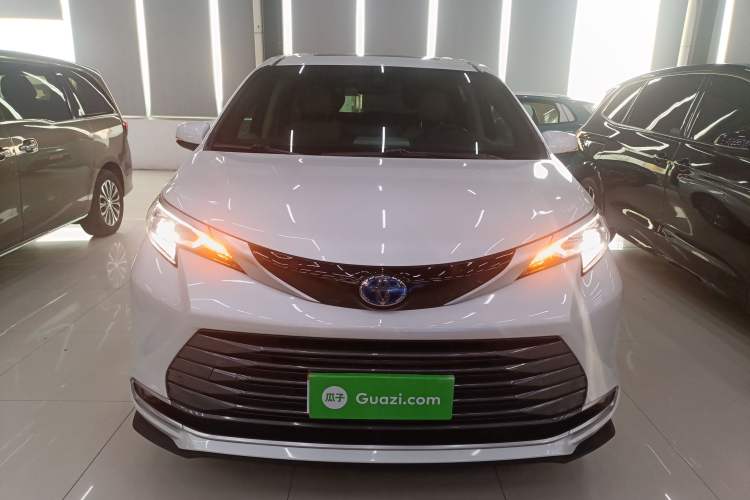 Used Toyota SIENNA 2021 2.5L Hybrid Premium Edition Exterior 1