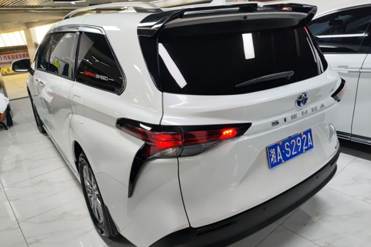 Used Toyota SIENNA 2021 2.5L Hybrid Comfort Edition Exterior 2