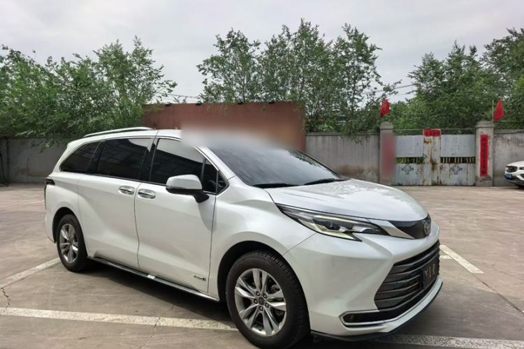 Used Toyota SIENNA 2021 2.5L Hybrid Ultimate Edition Exterior 2