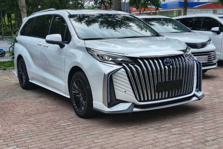 Used Toyota SIENNA 2021 2.5L Hybrid Comfort Edition Exterior 2