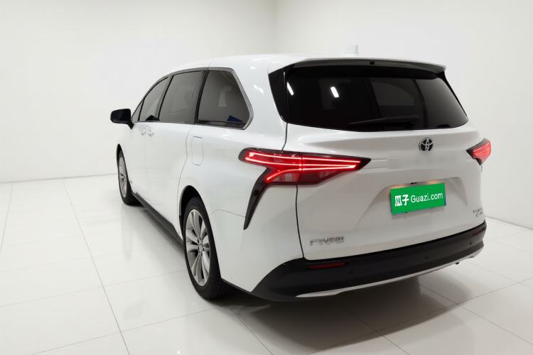 Used Toyota SIENNA 2021 2.5L Hybrid Premium Edition Exterior 2