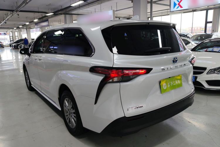 Used Toyota SIENNA 2021 2.5L Hybrid Comfort Edition Exterior 2