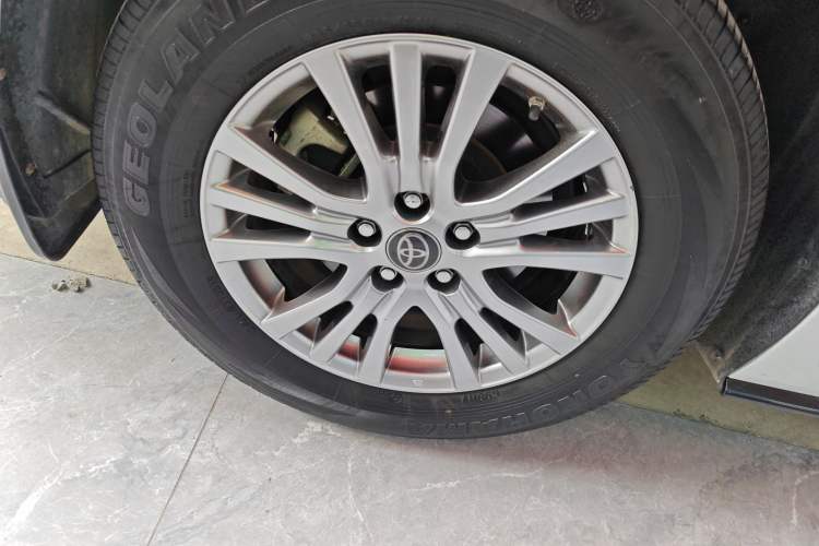 Used Toyota SIENNA 2021 2.5L Hybrid Premium Edition Exterior 2