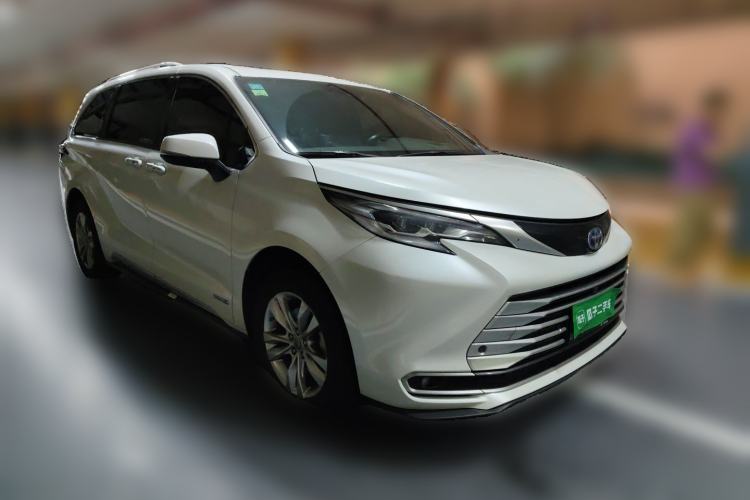 Used Toyota SIENNA 2021 2.5L Hybrid Platinum Edition Exterior 2