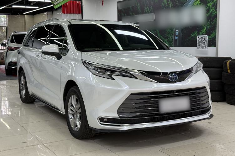 Used Toyota SIENNA 2021 2.5L Hybrid Ultimate Edition Exterior 2