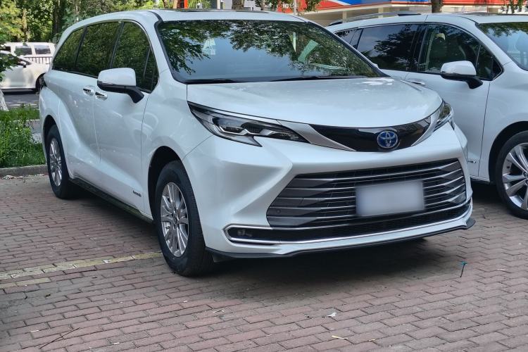 Used Toyota SIENNA 2021 2.5L Hybrid Premium Edition Exterior 2