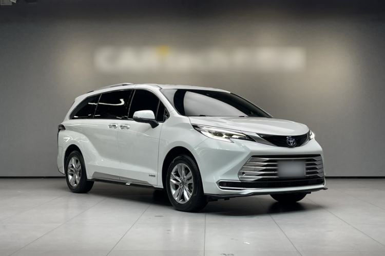 Used Toyota SIENNA 2021 2.5L Hybrid Platinum Edition Exterior 2