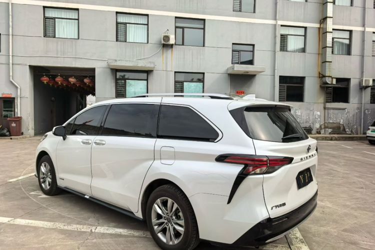 Used Toyota SIENNA 2021 2.5L Hybrid Ultimate Edition Exterior 3