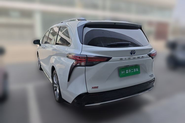 Used Toyota SIENNA 2021 2.5L Hybrid Platinum Edition Exterior 3