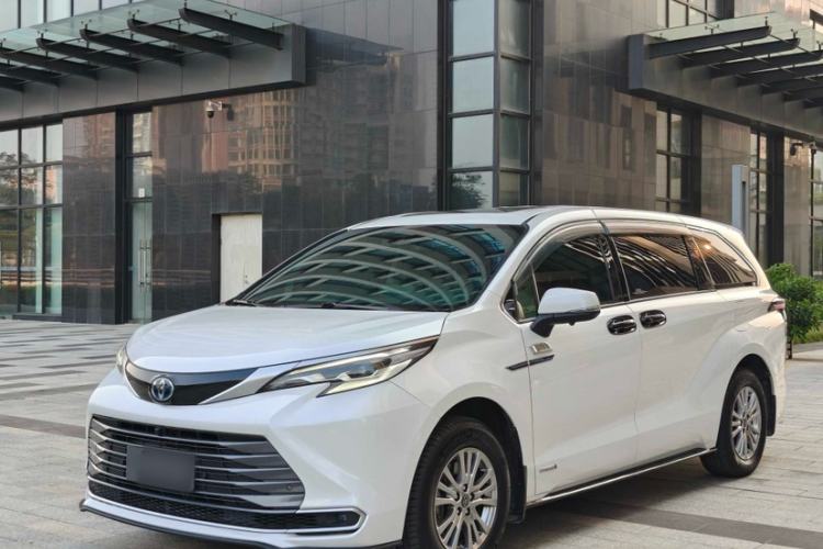 Used Toyota SIENNA 2021 2.5L Hybrid Premium Edition Exterior 3