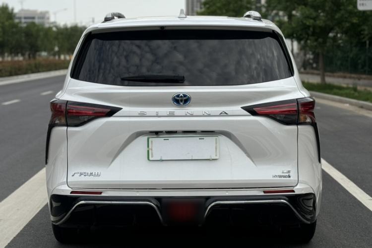 Used Toyota SIENNA 2021 2.5L Hybrid Comfort Edition Exterior 3