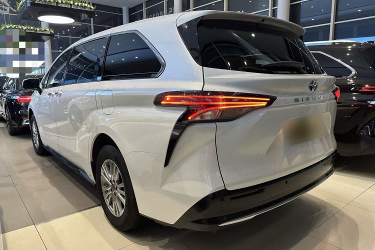 Used Toyota SIENNA 2021 2.5L Hybrid Premium Edition Exterior 3