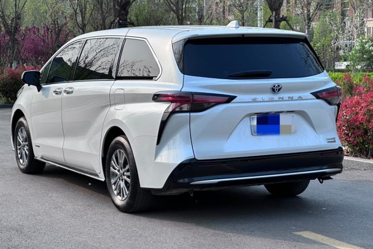 Used Toyota SIENNA 2021 2.5L Hybrid Premium Edition Exterior 3