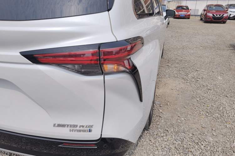 Used Toyota SIENNA 2021 2.5L Hybrid Ultimate Edition Exterior 3