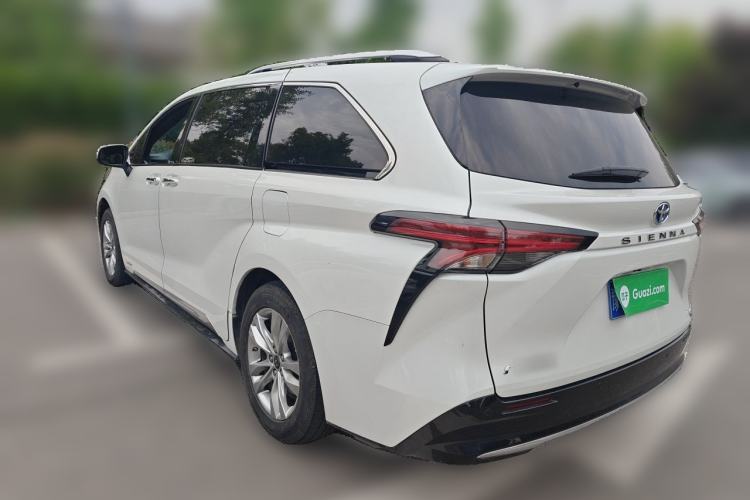 Used Toyota SIENNA 2021 2.5L Hybrid Platinum Edition Exterior 3