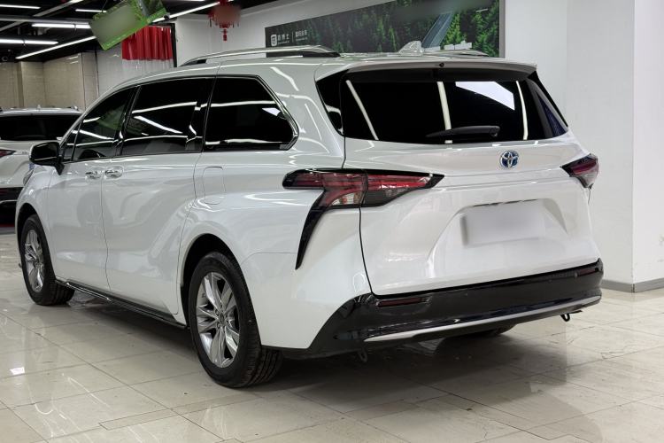 Used Toyota SIENNA 2021 2.5L Hybrid Ultimate Edition Exterior 3