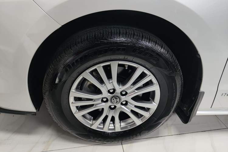Used Toyota SIENNA 2021 2.5L Hybrid Comfort Edition Exterior 4