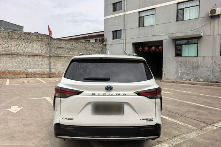 Used Toyota SIENNA 2021 2.5L Hybrid Ultimate Edition Exterior 4
